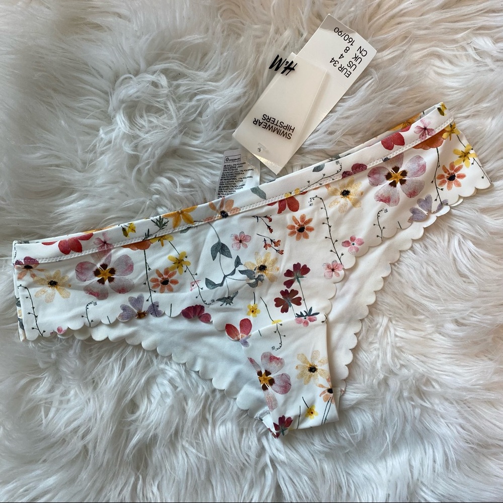 ❌SOLD❌ Brand New H&M bikini hipster floral bottoms